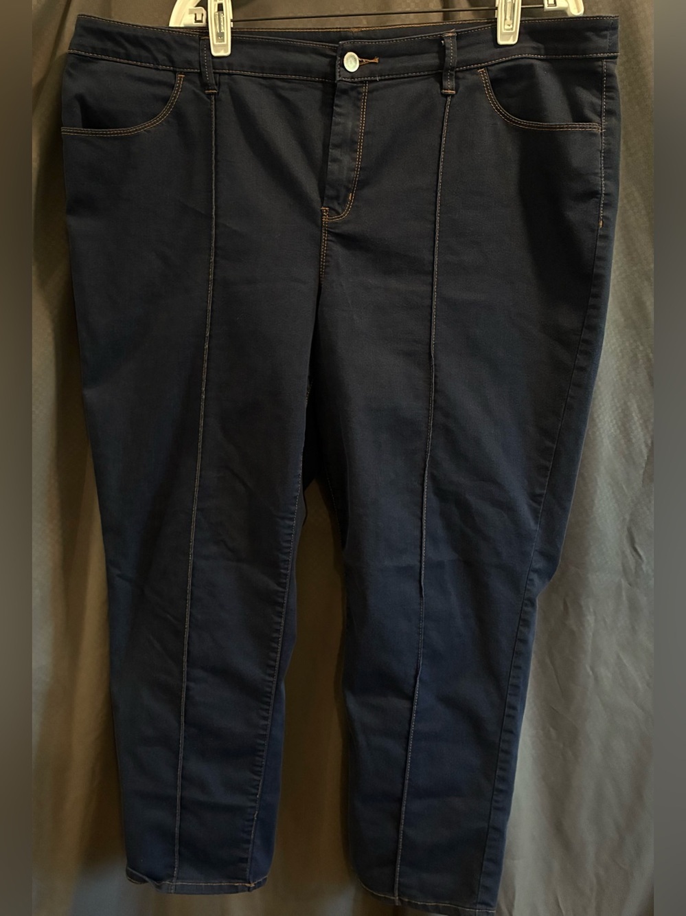 Chico’s Women’s ‘The Platinum Ankle’ Front-Pintuck Plus-Size Jeans; Size 3.5